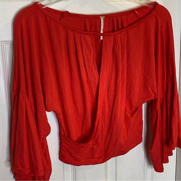 Free People Bell Sleeve Crop Last Time Top in Red Size Small - Picture 3 of 11